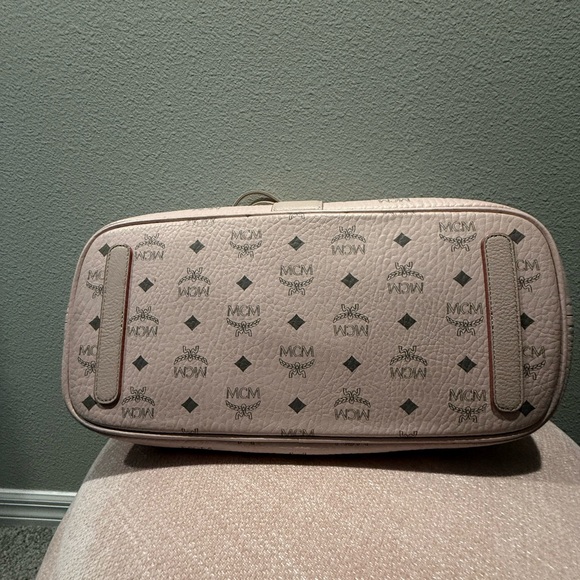 MCM powder pink tote. - Picture 7 of 17